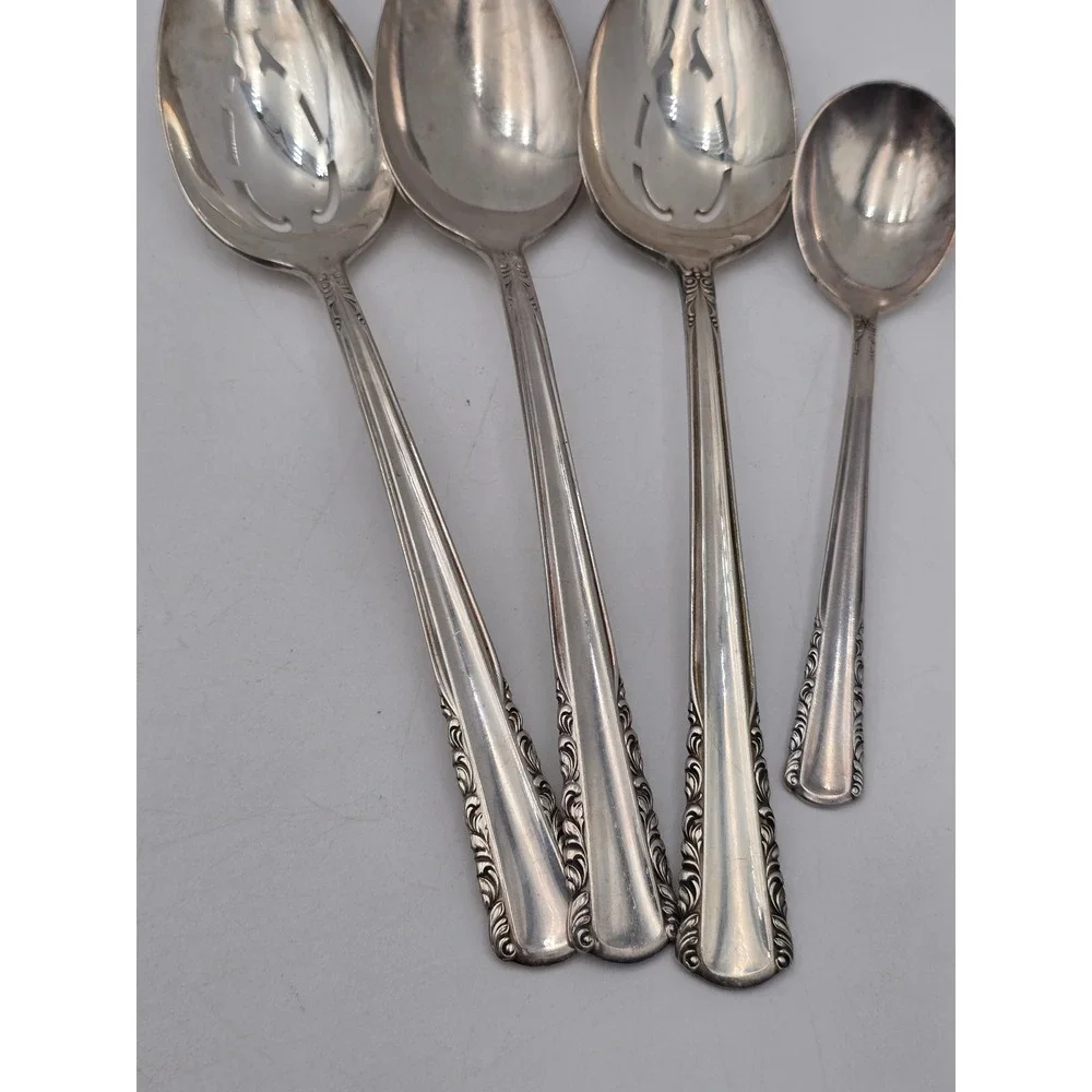 Holmes & Edwards May Queen Silverplate 3 Serving Spoon Pierced Set 1 sugar‎ IS